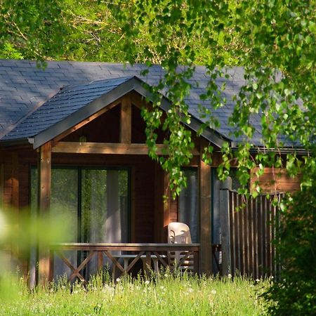 Les Chalets De Booz Saint-Germain-du-Teil Dış mekan fotoğraf