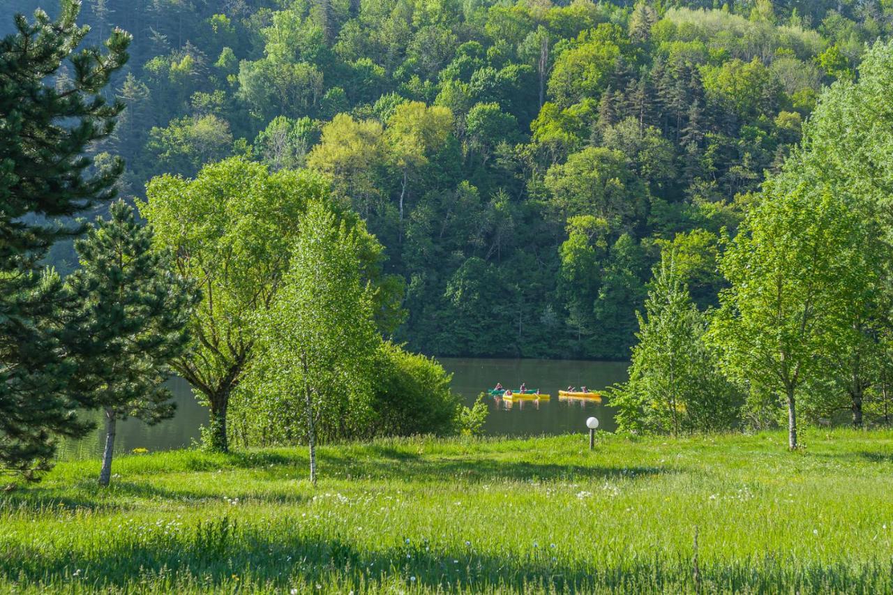 Les Chalets De Booz Saint-Germain-du-Teil Dış mekan fotoğraf