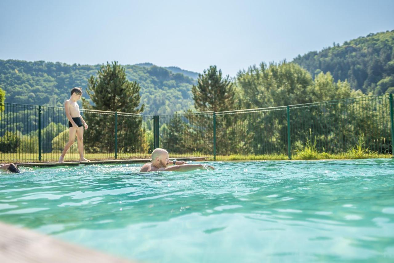 Les Chalets De Booz Saint-Germain-du-Teil Dış mekan fotoğraf