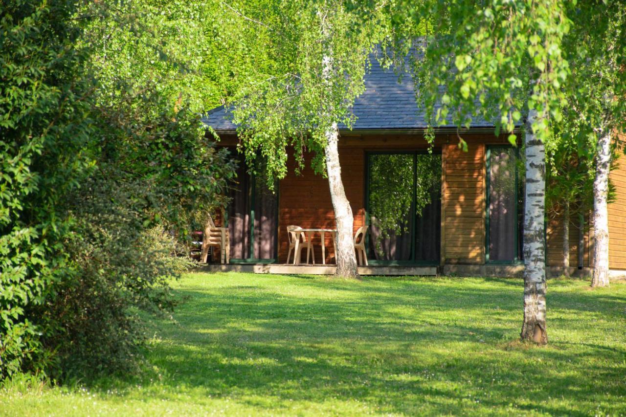 Les Chalets De Booz Saint-Germain-du-Teil Dış mekan fotoğraf